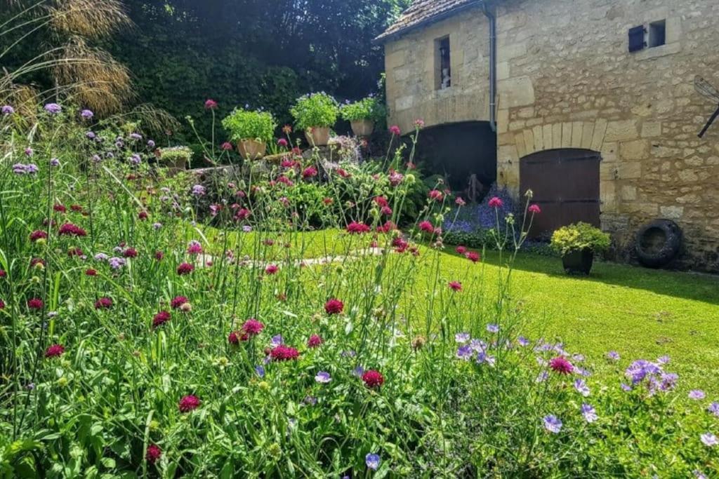 Villa La Forge, Le Banquet Aux Eyzies Les Eyzies Exterior foto
